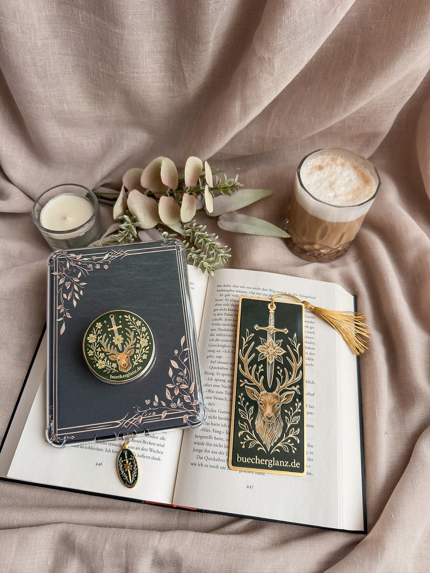 Limited Edition Dreier Set Heir of The Forest - E-Reader Grip - Metall Lesezeichen The Verdant Vow - Dust Plug Blade & Bloom